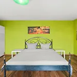 Apartamento Stylisch Mitte, Group & Family Friendly, From 2 - 8 Guests Berlim