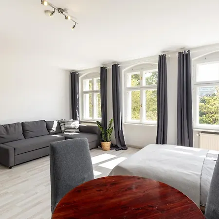 Apartament Stylisch Mitte, Group & Family Friendly, From 2 - 8 Guests *
