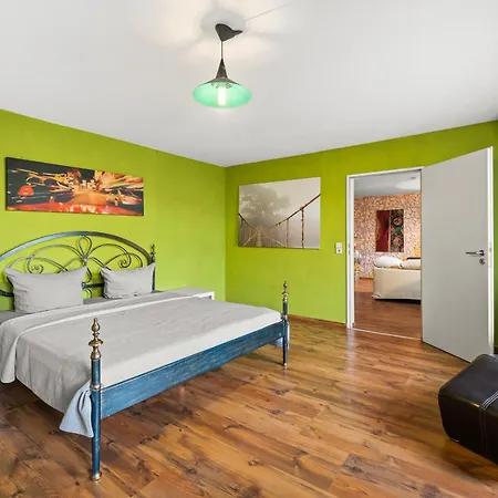 Apartament Stylisch Mitte, Group & Family Friendly, From 2 - 8 Guests *