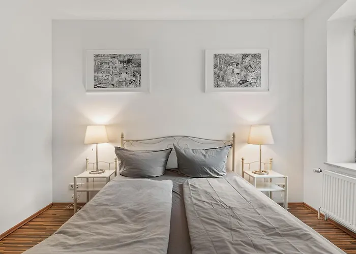 Stylisch Mitte, Group & Family Friendly, From 2 - 8 Guests * Berlín