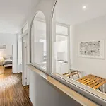 Stylisch Mitte, Group & Family Friendly, From 2 - 8 Guests 아파트 *