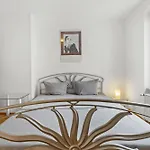 아파트 Stylisch Mitte, Group & Family Friendly, From 2 - 8 Guests