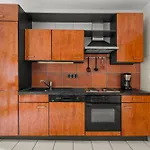 Stylisch Mitte, Group & Family Friendly, From 2 - 8 Guests 아파트